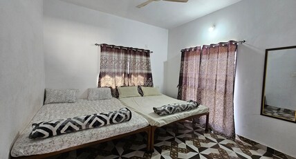 Shri Gurudatt (Patil) Home Stay Room Type - Bedroom 5