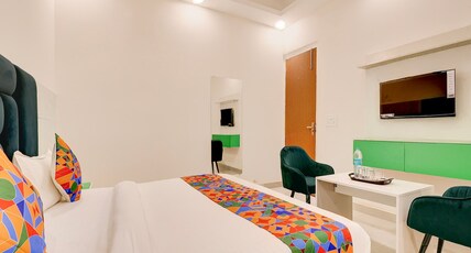 Hotel Paradise Palace Room Type - Super Deluxe Room