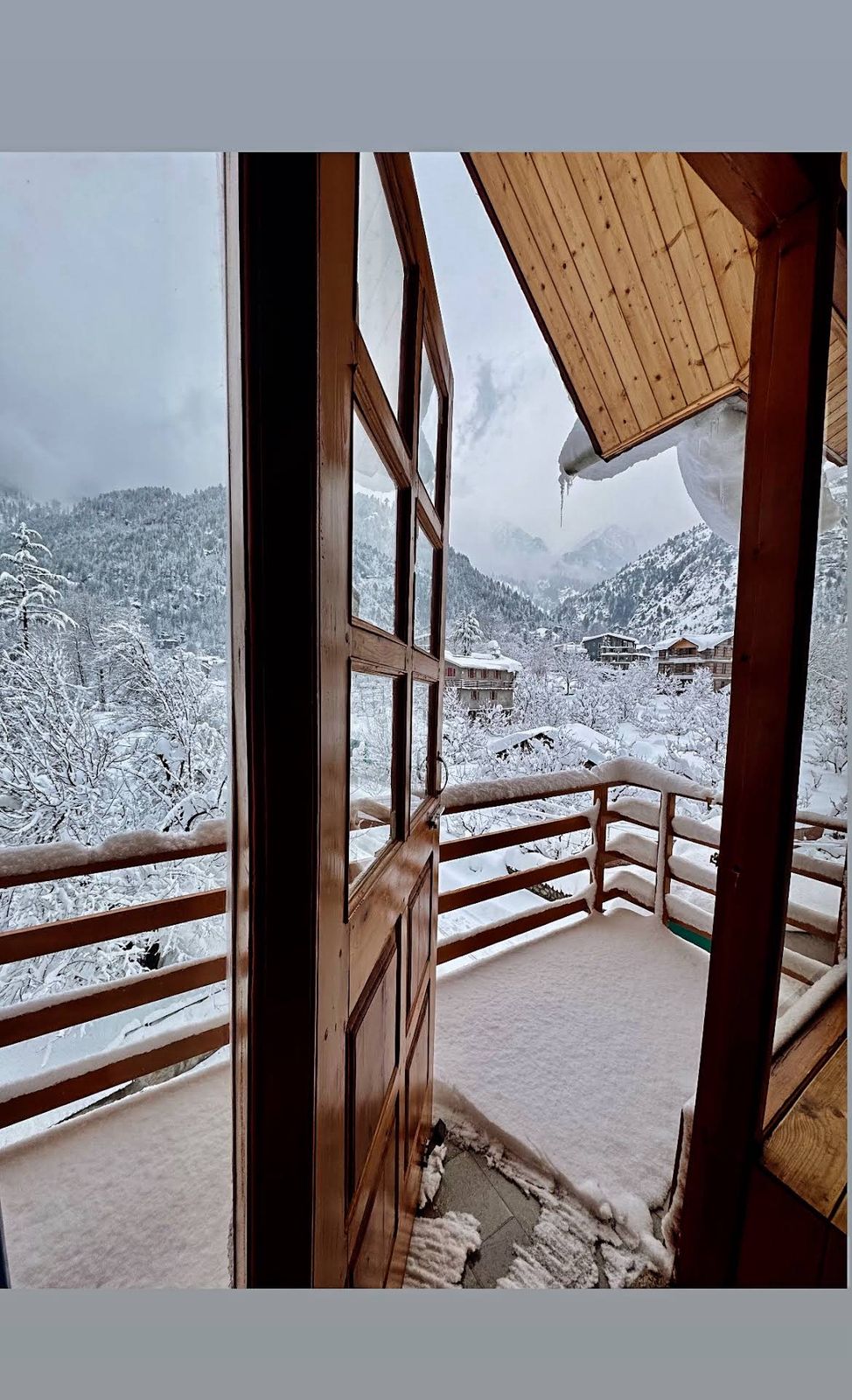 Mountain Route Cottages - Tap to explore photos
