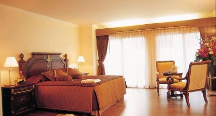 Lk Metropole Hotel Room Type - Deluxe Suite (Two Bedroom) with Balcony Lk Metropole Hotel Room Type - Deluxe Suite (Two Bedroom) with Balcony