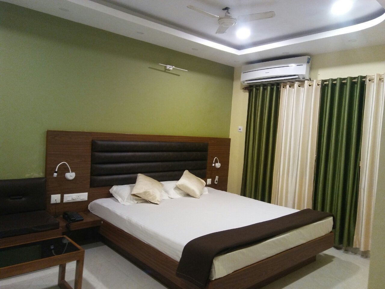 Main gallery