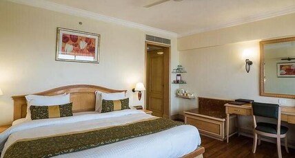 Ramada Plaza By Wyndham Palm Grove, Juhu, Mumbai Room Type - Premium Partial Sea View Non-Smoking Ramada Plaza By Wyndham Palm Grove, Juhu, Mumbai Room Type - Premium Partial Sea View Non-Smoking