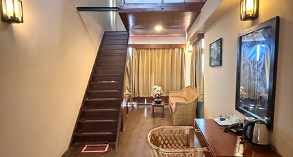 Boutique Hotel Delamere ( (2 min walk to MG Marg) Room Type - Studio room with Balcony Kanchenjunga View Room Boutique Hotel Delamere ( (2 min walk to MG Marg) Room Type - Studio room with Balcony Kanchenjunga View Room