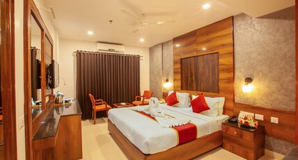 Hotel Laals Inn Grand Room Type - Deluxe room King size Bed Hotel Laals Inn Grand Room Type - Deluxe room King size Bed