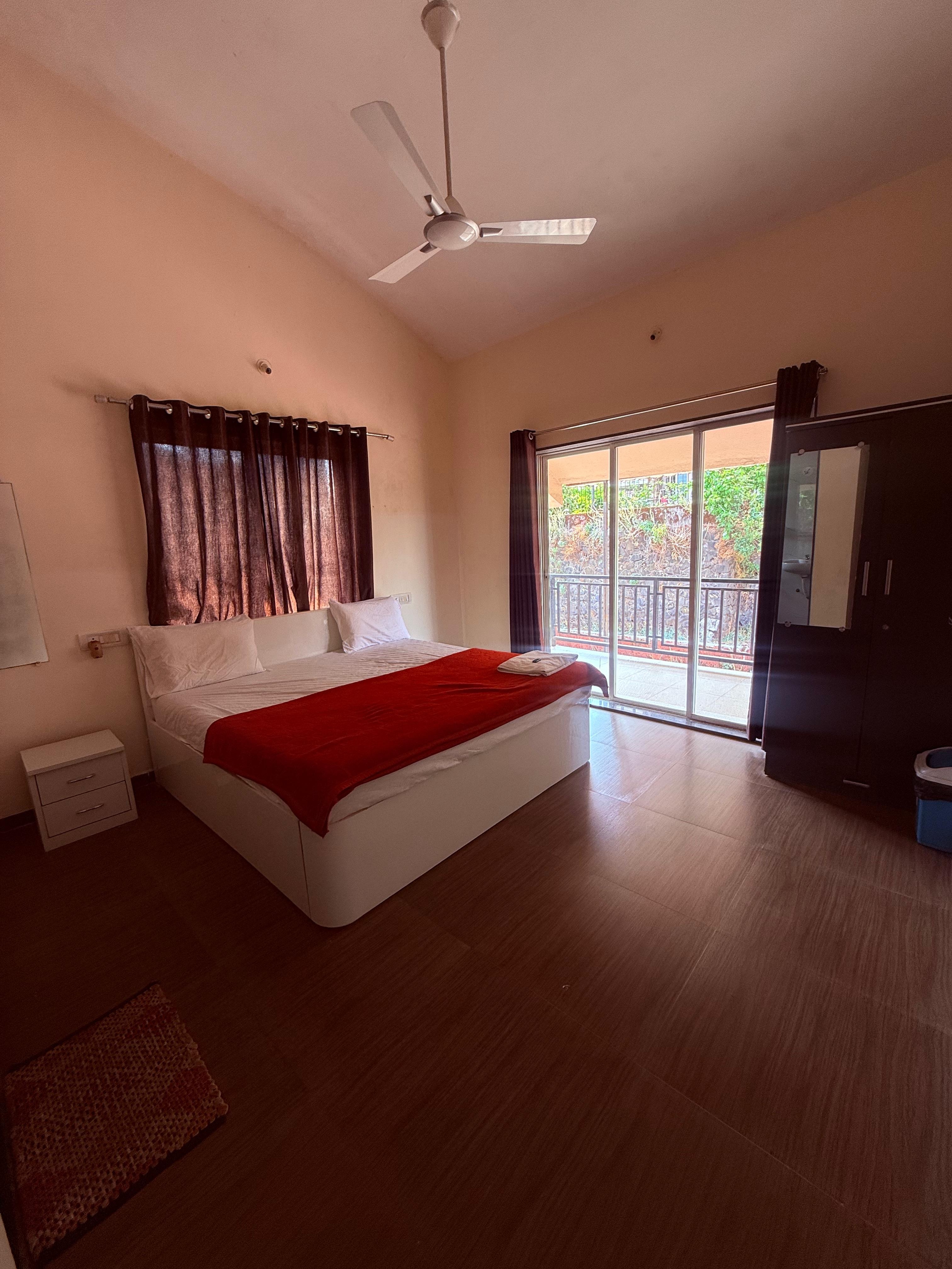 Mahabaleshwar waterfall view villa - Tap to explore photos