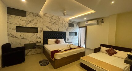 Hotel Lake View Room Type - LUXURY TRIPLE ROOM WITH BALCONY Hotel Lake View Room Type - LUXURY TRIPLE ROOM WITH BALCONY