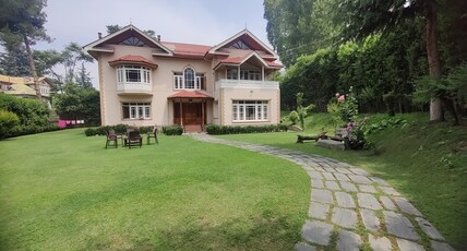 House in Srinagar AZFAR near DAL LAKE Room Type - House in Srinagar AZFAR near DAL LAKE
