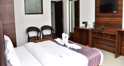 Bliss Makhim Residency Room Type - Deluxe Room with Mountain View