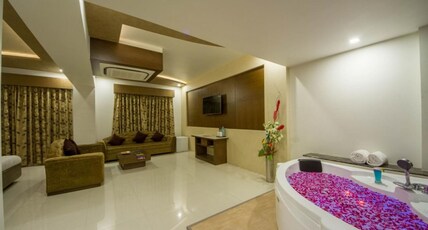 The Grand Vinayak Hotel Room Type - Honeymoon Suite Room The Grand Vinayak Hotel Room Type - Honeymoon Suite Room