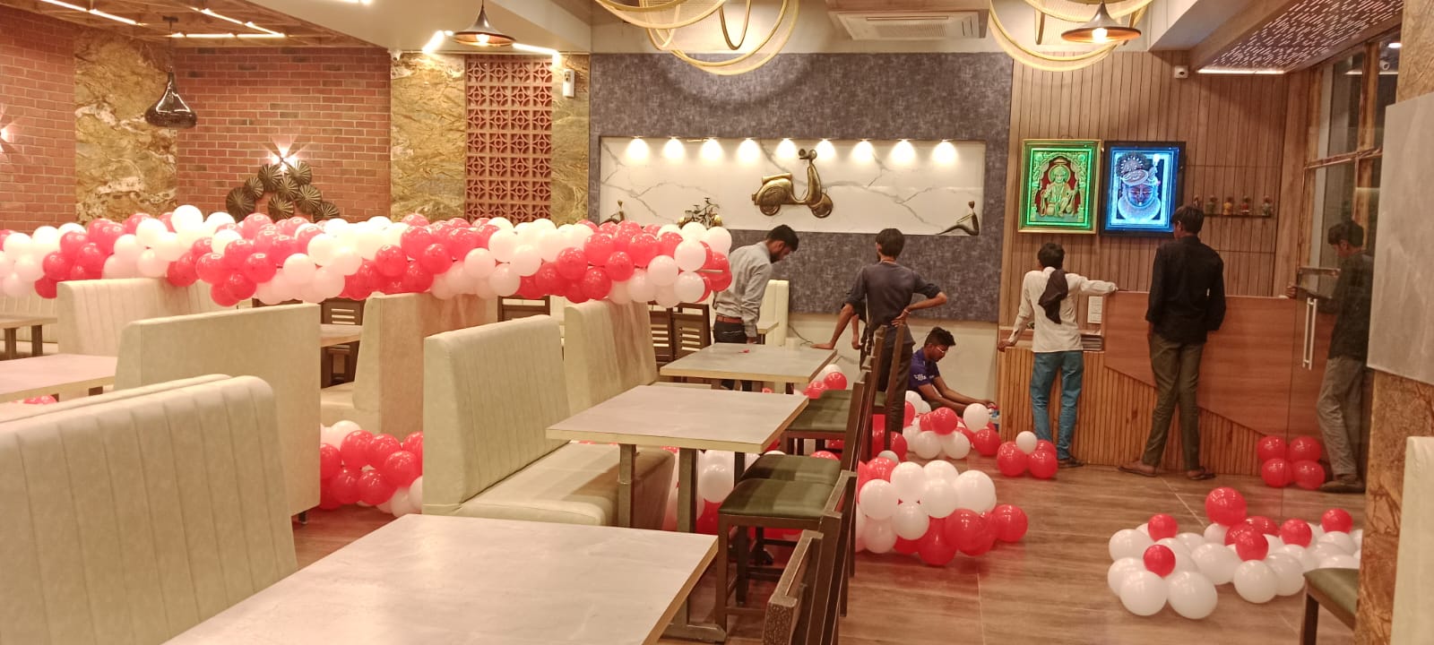 Hotel SAP - Tap to explore photos