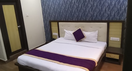 Hotel Shreya Room Type - Luxury Room