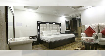 Hotel Sahil Palace Room Type - Luxary Room