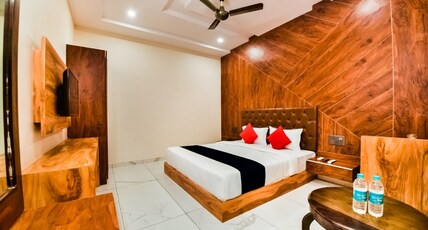 Hotel Padmavati Fort View Room Type - Deluxe