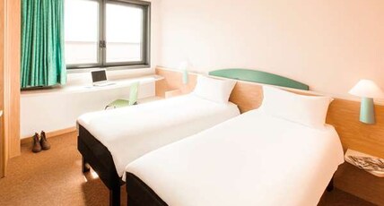ibis Roma Fiera Room Type - Standard Room with 2 single beds