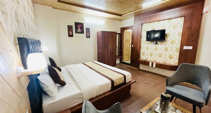 Himalayan Villa Room Type - Super Deluxe Room with Balcony
