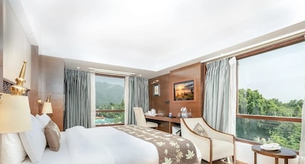 Golden Tulip Srinagar (formerly RK Sarovar Portico Srinagar) Room Type - Premium Room - 1 Double Bed 23SQM Free WiFi Shower Golden Tulip Srinagar (formerly RK Sarovar Portico Srinagar) Room Type - Premium Room - 1 Double Bed 23SQM Free WiFi Shower