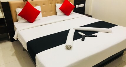 Hotel Grand Inn Baner Room Type - Classic Room