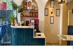 Kalpana Lodge and Restaurant - 10 minute Distance from NJP railway station