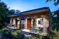 Hathnoda Bagh Cottage by ELIVAAS Signature