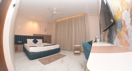 Revaa Hotels Room Type - 2 Bedroom Luxury Suite