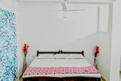 Dolphin Studio Apartment