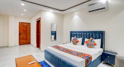 FabHotel Royal Inn Room Type - Deluxe Room