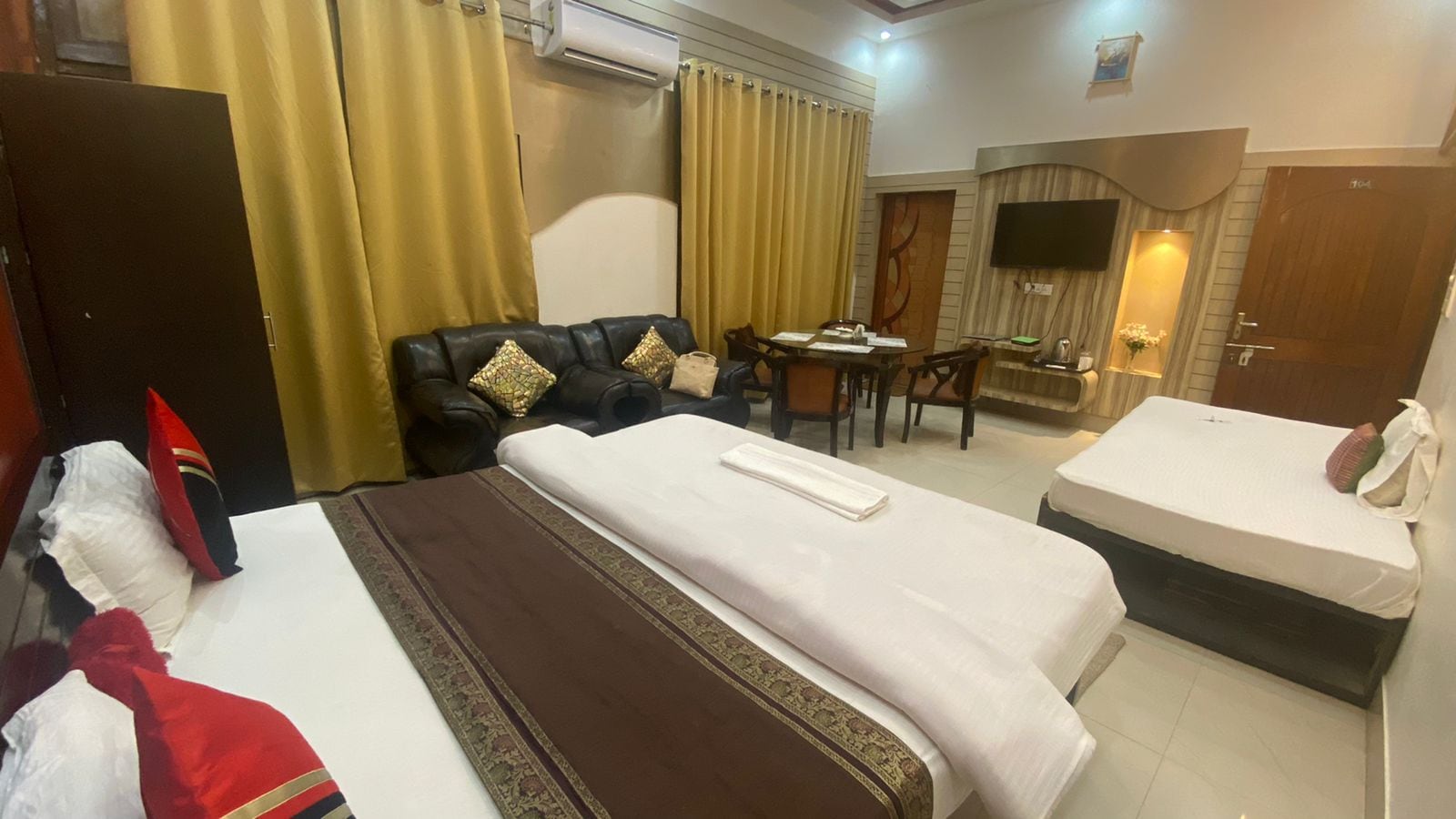 Hotel Subhneel - Tap to explore photos