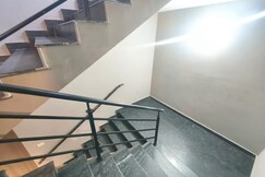 Maya Deepa Boarding And Lodging