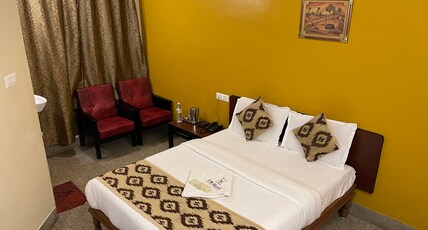 TM Hotel Room Type - Deluxe Double