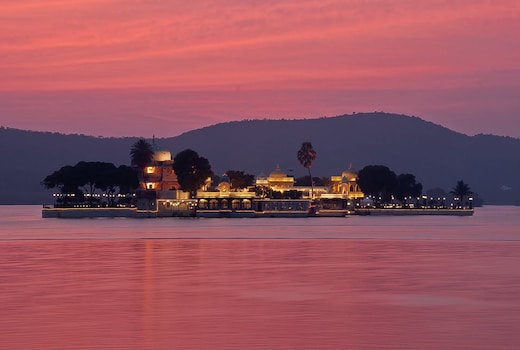 Jagmandir Island Palace by HRH Group of Hotels