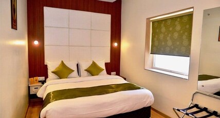 The Onyx - Premium Business Hotel Room Type - Deluxe King Room