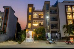 Photos of Spot on  Aura Inn