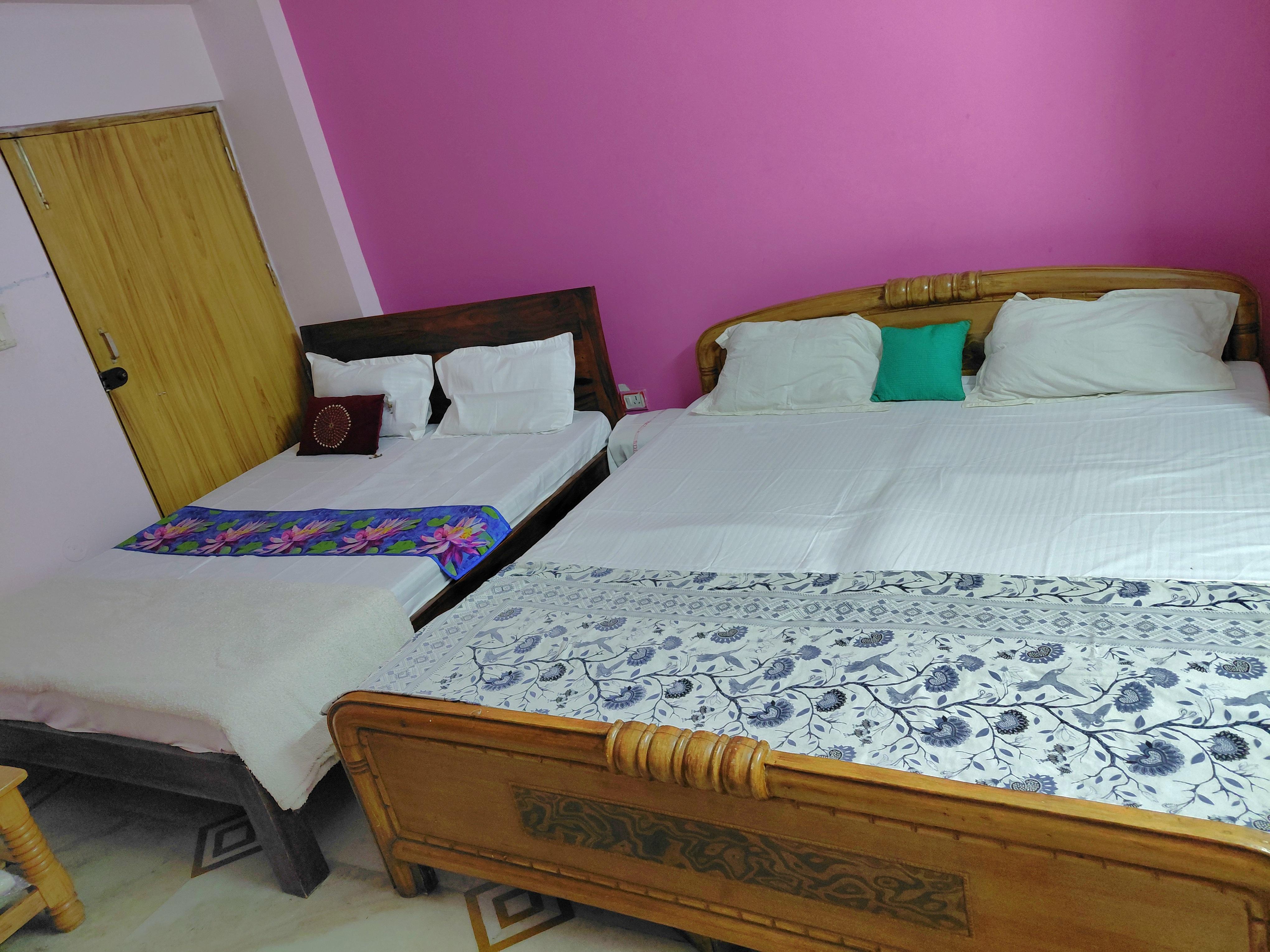 Nilayam guest house - Tap to explore photos
