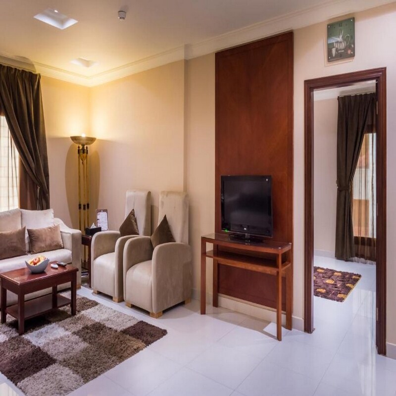 Almuhaidb Alhamra - Jeddah - Tap to explore photos
