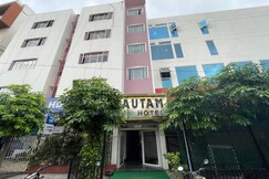 Gautam Hotel