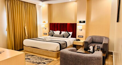 HOTEL HOLIDAY INTERNATIONAL Room Type - AC Premium