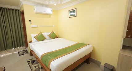 Hotel Pariwar Mahal  12 Min Away from Kamakhya Temple Room Type - Deluxe room