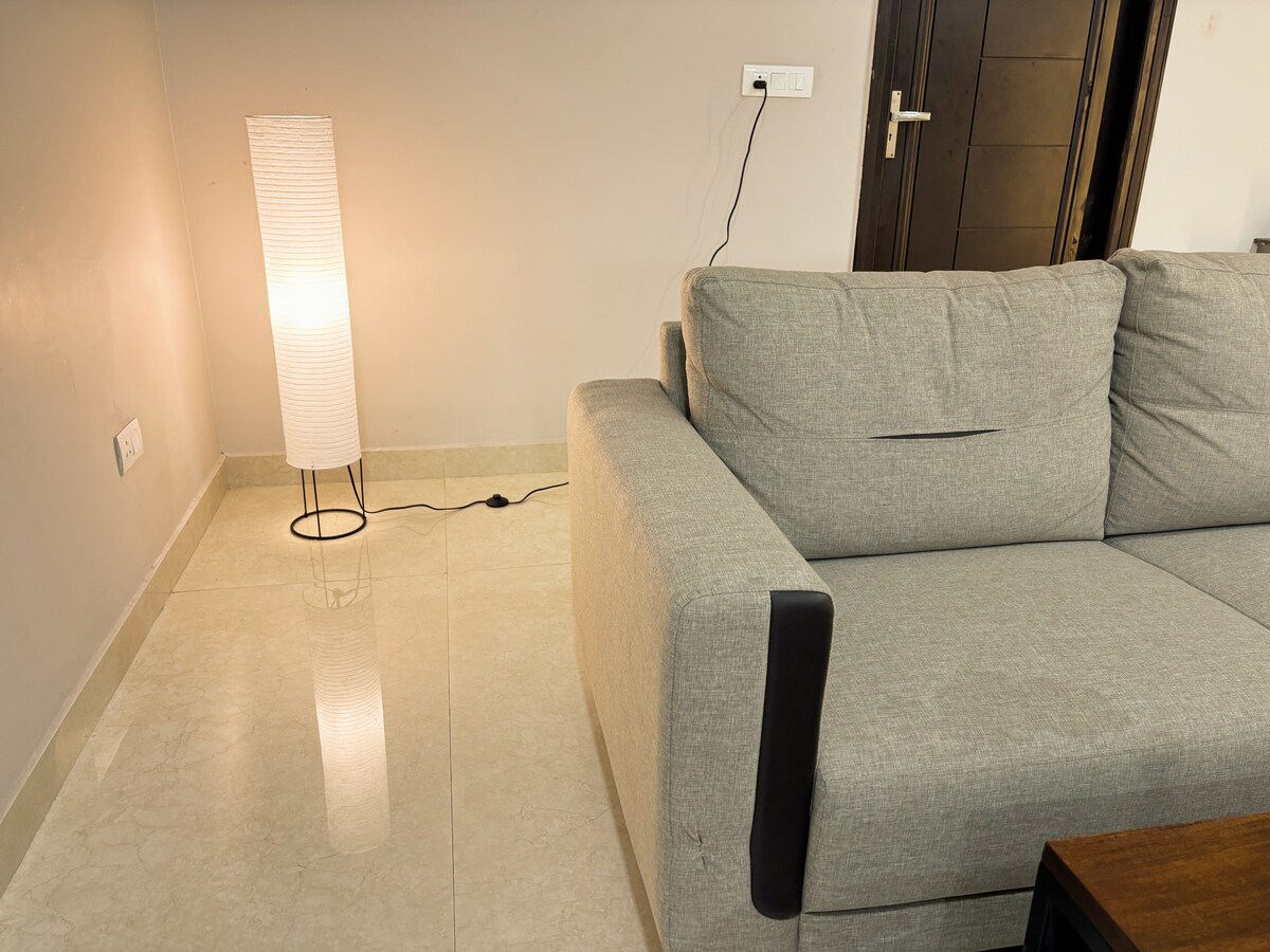 Amur Stays 8 3 Bedroom Independent Floor - Tap to explore photos