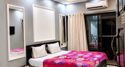 SUN AND SAND PREMIUM Room Type - Deluxe Room 2