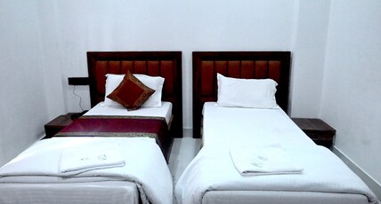 Divine Kashi Luxury Homestay Room Type - Deluxe Superior Twin Bedded