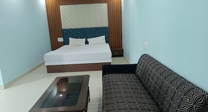 PARIS DREAM Room Type - Deluxe Double AC