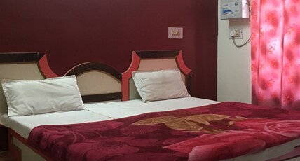 Hotel White House Room Type - Deluxe AC Room