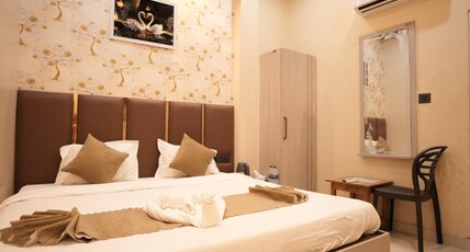 Shree Shiven | Near Dasaswamedh Ghat Room Type - Super Deluxe Room