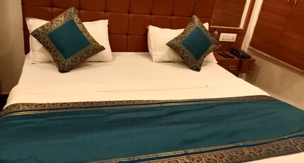 Hotel Ashoka Ganges Room Type - King Bed Medium Size Room