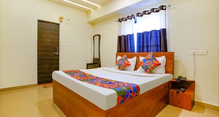 FabHotel Dwarka Room Type - Deluxe Room
