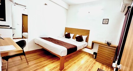SUKH PALACE Room Type - CLASSIC (2X) WITH AC