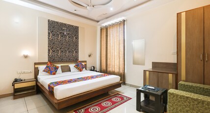 FabHotel Satyam Inn Room Type - Deluxe Room