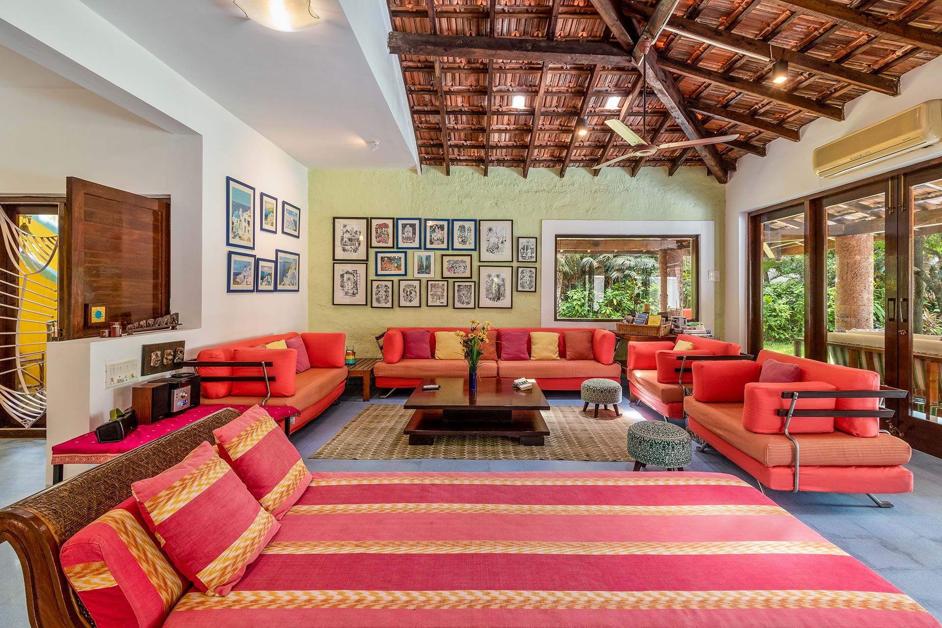 StayVista | Casa Saipem Entire 4 BHK Villa - Tap to explore photos