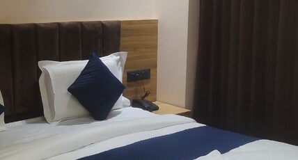 Shree Hari Villa Room Type - Deluxe Room with Balcony