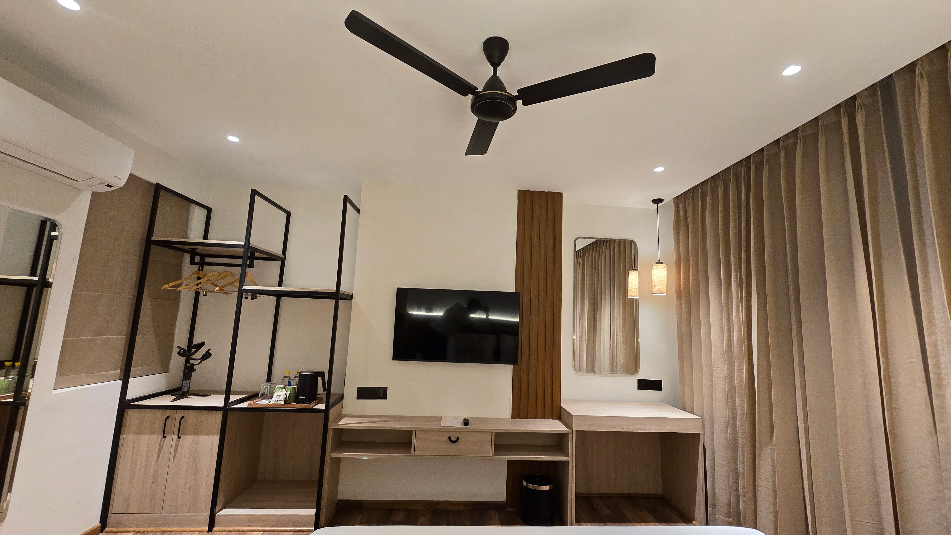The Manor House Boutique Stays - Tap to explore photos